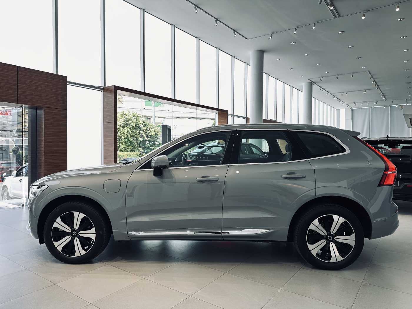 Volvo  XC60 – Ultra T8 Plug-in Hybrid Bright