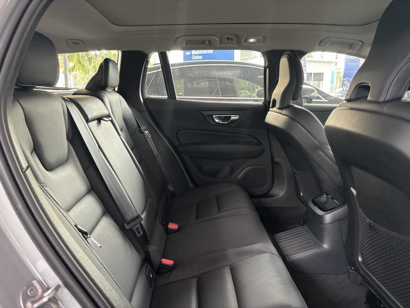 Volvo  V60 RECHARGE – ULTIMATE BRIGHT
