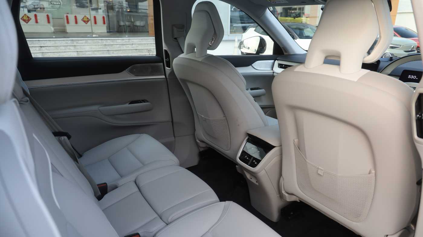 Volvo Ultra - Twin Performance 7 seats