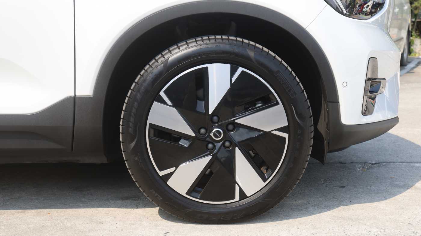 Volvo  Ultra - Single Motor