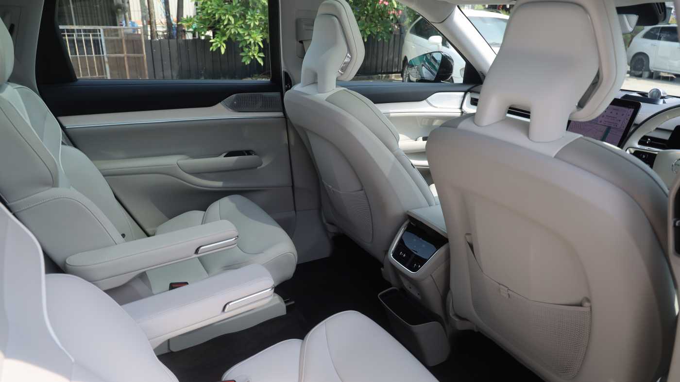 Volvo Ultra - Twin Performance 6 seats