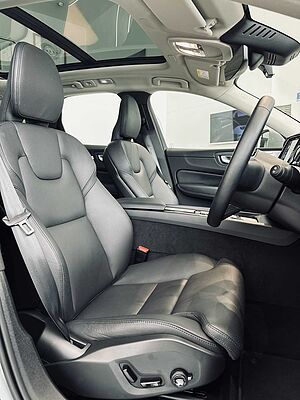 Volvo  XC60 – Ultra T8 Plug-in Hybrid Bright