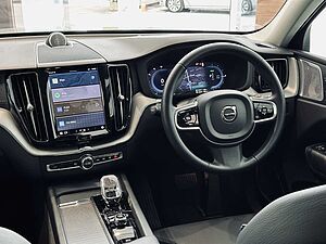 Volvo  XC60 – Ultra T8 Plug-in Hybrid Bright