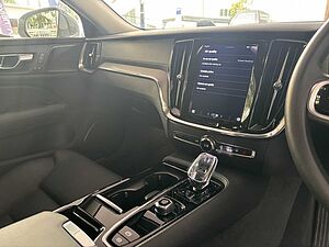 Volvo  V60 RECHARGE – ULTIMATE BRIGHT