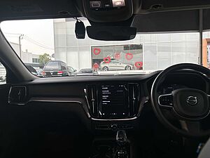Volvo  V60 RECHARGE – ULTIMATE BRIGHT