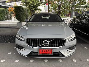 Volvo  V60 RECHARGE – ULTIMATE BRIGHT