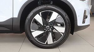 Volvo Ultra - Single Motor