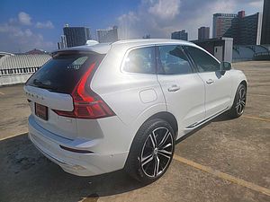 Volvo  Recharge Inscription, T8 AWD plug-in hybrid