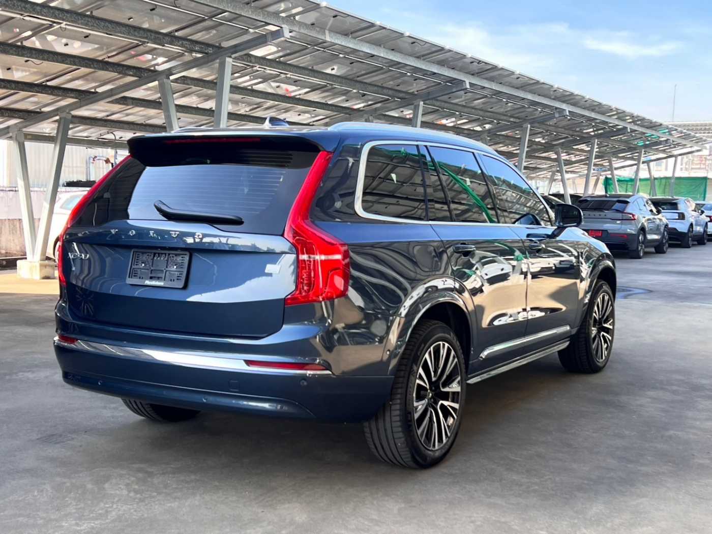 Volvo  Recharge Ultimate, T8 AWD ปลั๊กอินไฮบริด, ไฟฟ้า/เบนซิน, Bright, 7 ที่นั่ง