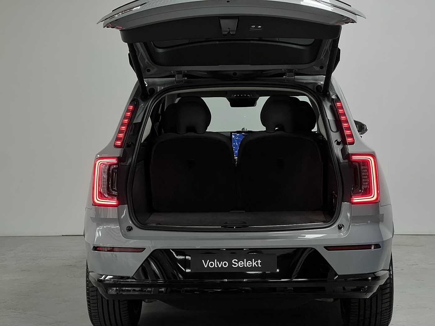 Volvo Ultra - Twin Performance 6 seats