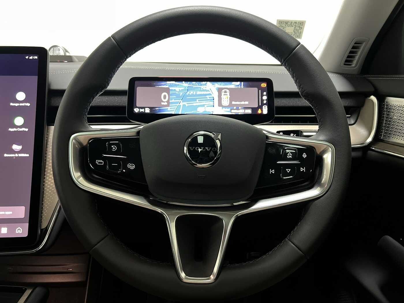 Volvo Ultra - Twin Performance 6 seats