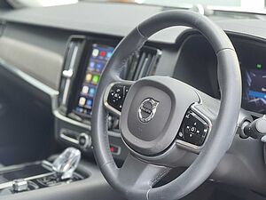 Volvo  Recharge Ultimate, T8 AWD ปลั๊กอินไฮบริด, ไฟฟ้า/เบนซิน, Bright