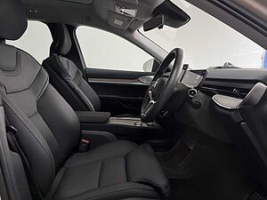 Volvo Ultra - Twin Performance 6 seats