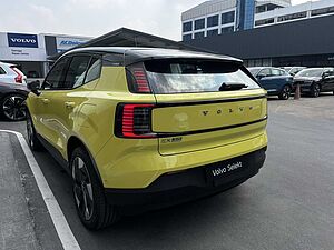 Volvo  Ultra - Twin Motor Performance