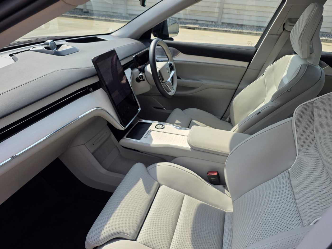 Volvo  Ultra - Twin Performance 6 seats (MY25)