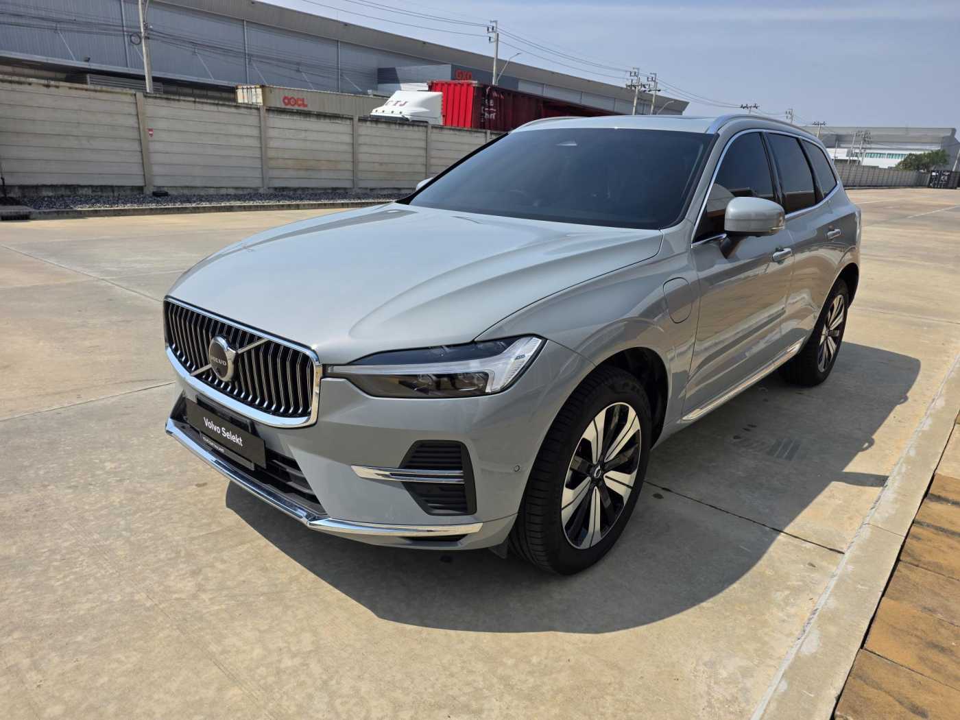 Volvo  Ultra - T8 Plug-in Hybrid Bright (MY25)