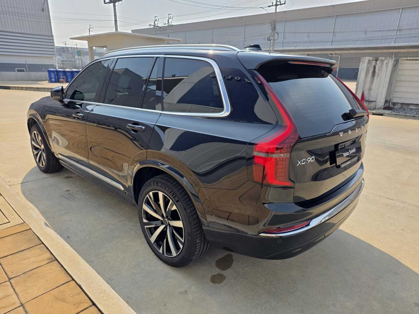 Volvo Ultra - T8 Plug-in Hybrid Bright (MY25)