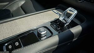 Volvo  Recharge Ultimate T8 plug in hybrid Bright (MY24) (462hp) (Special offer)